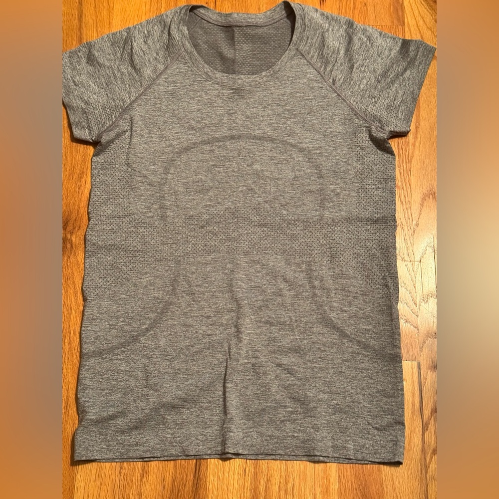 Two Lululemon Swiftly Tech Short Sleeve Shirts 2.0
